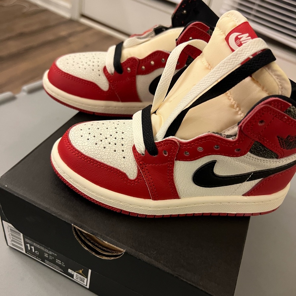 Todder Nike Jordan 1’s “Lost and Found”